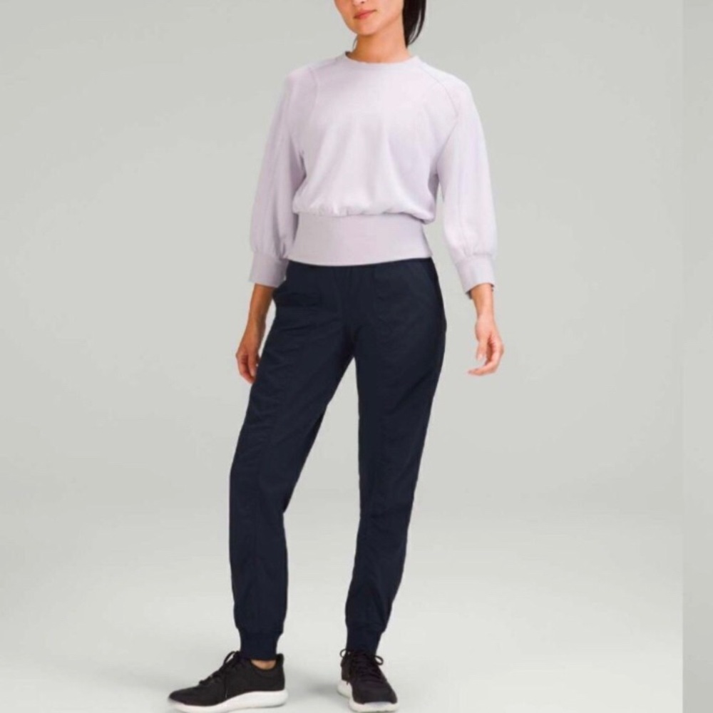 NWOT Lululemon Softstreme Ribbed-Hem sweatshirt Faint Lavender Size 4 small XS